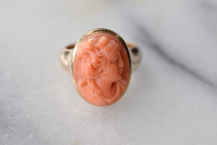 Aquamarine Ring Vintage, Diamond Charm Necklace, Gold Baroque, Cameo Jewelry, Coral Ring, Gold Locket, Carved Shell, Gold Ring Sets, Cameo Brooch