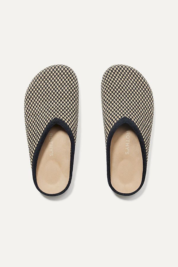 Easy, modern, and trend-forward. The Casual Clog features a natural hemp-textured woven upper, contoured footbed with arch support, and a roomy fit for extra comfort. | The Casual Clogs by Rothy's, Women's, Size: 10, Cotton/Rubber at Anthropologie Fancy Flats, Fall Inspo, Arch Support, Me Too Shoes, Clogs, Fashion Forward, Personal Style, Arch, Anthropologie