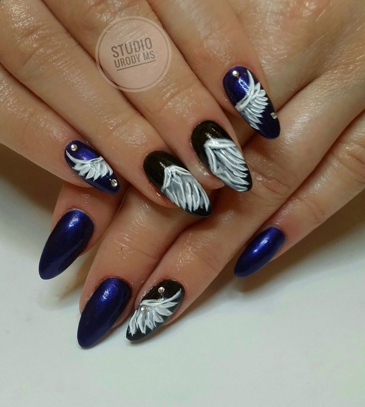 Angels wings Angel Wing Nails Acrylic, Wings Nails, Wing Nails, Supernatural Nails, Feather Nail Designs, Bandana Nails, Beach Themed Nails, Only Angel, Angel Nails