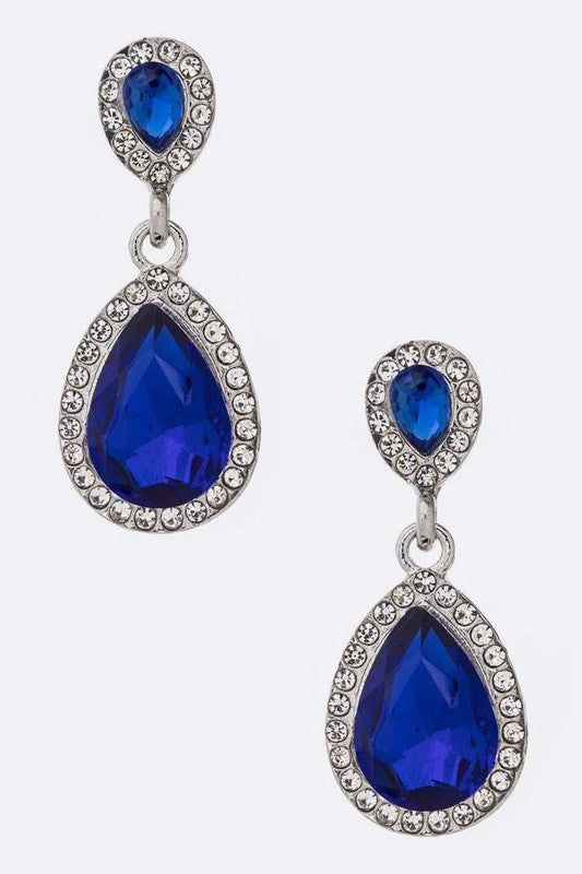 Elevate your prom look with our Petite Teardrop Crystal Earrings! These stunning earrings feature delicate teardrop crystals that add a touch of elegance and sparkle to any outfit. Make a statement and feel confident on your special night. Earrings - 1.35" Exchanges We have a 7-day exchange policy, which means you have 7 days after receiving your item to request an exchange. We only do exchanges or instore credit. We do not offer refunds!To be eligible for an exchange, your item must be in the s Prom Look, Crystal Fashion, Prom Looks, Stunning Earrings, Feel Confident, Crystal Earrings, Deodorant, Evening Gowns, Final Sale