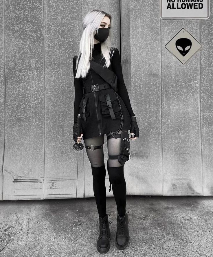 Tech Wear Women, Techwear Outfits Women, Techwear Female, Tech Wear Aesthetic, Female Techwear, Techwear Girl Outfit, Techwear Girl, Techwear Women, Cyberpunk Outfit