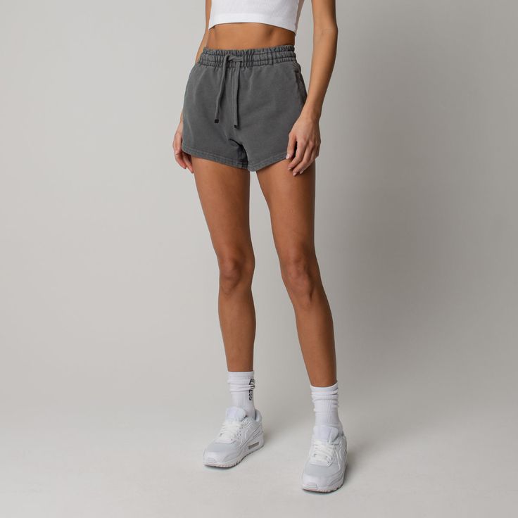 WOMENS HEAVYWEIGHT CLASSIC SHORTS High-waisted Relaxed Fit Athletic Shorts For Athleisure, Athleisure High-waisted Athletic Shorts Relaxed Fit, High-waisted Relaxed Fit Athletic Shorts, Relaxed Fit Mid-thigh Workout Bottoms, Relaxed High-waisted Athletic Shorts For Athleisure, Relaxed Fit Workout Bottoms Mid-thigh Length, Athleisure Relaxed Fit High-waisted Shorts, Relaxed Fit High-waisted Athleisure Shorts, Sporty Cargo Shorts With Built-in Shorts