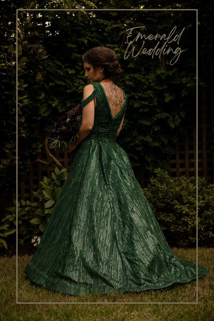 Emerald Green ball gown, wedding dress, black roses, dark florals, tattoo bride Emerald Green And Black Wedding Dress, Green Wedding Dress For Bride, Emerald Wedding Dresses, Black Themed Wedding, Emerald Green Wedding Dress, Non Traditional Wedding Dress, Alternative Wedding Gown, Green Wedding Dress, Hunter Green Wedding