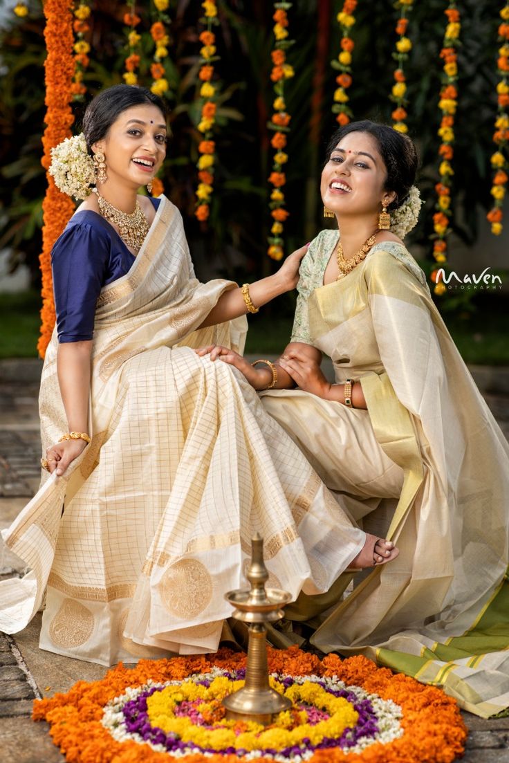 Onam celebration is an occasion for people to remind themselves of the all pervasive nature of the Divine." Wishing all Family members & dear ones a Happy Onam! May you all have 
a Happy, Peaceful and Prosperous Year ahead.
Jewellery : @tanishqcalicut 
Costumes : @boutiquehaneen 
MUA : @azhak.makeover 

#onam #2020 #happyonam Onam Costumes For Women, Onam Shoot Ideas, Onam Photoshoot Ideas Family, Onam Celebration Decoration, Onam Photoshoot Ideas At Home, Onam Decoration Ideas, Onam Poses, Onam Photography, Onam Ideas