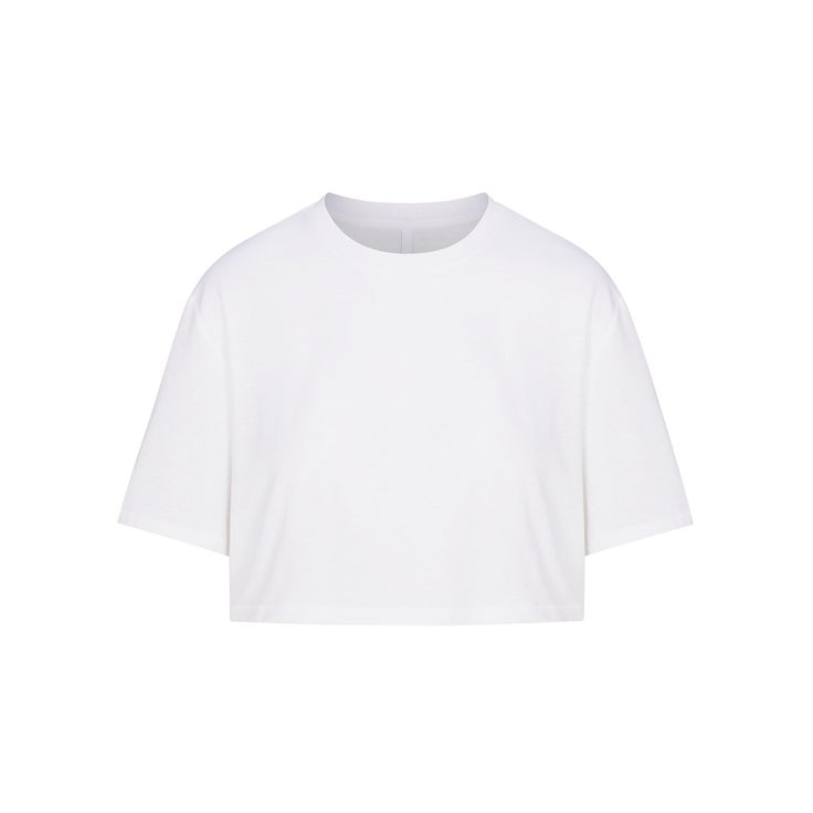 RELAXED TEES OVERSIZED CROPPED T-SHIRT | SNOW Closet Needs, Logo Label, Cropped T Shirt, Wardrobe Basics, Oversized Tee, Crop Tshirt, Crop Top, Shop Now, Short Sleeves