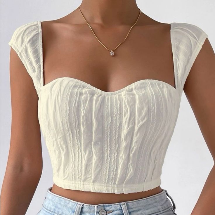 White Textured Sweetheart Neckline Shirt Stretchy Size Large Nwt And In Original Packaging Shein Sxy Quick Shipping White Sweetheart Neckline Top, White Sweetheart Top, Sweetheart Neckline Shirt, Rome Outfits, Sweetheart Neckline Top, Knit Short, Dress Hats, Shein Tops, Sweetheart Neck