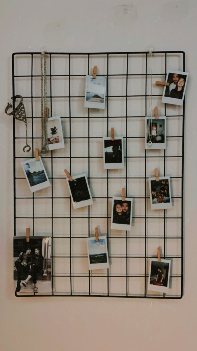 A wall of polaroid photos Poloride Wall Ideas, How To Put Polaroids On Wall, Decorating With Polaroids, Polaroid In Room Ideas, Room Ideas Aesthetic Polaroid Wall, Polaroid Photo Decor, Bedroom Ideas Polaroid Picture Walls, Polaroid On The Wall, Polaroid Photos Wall