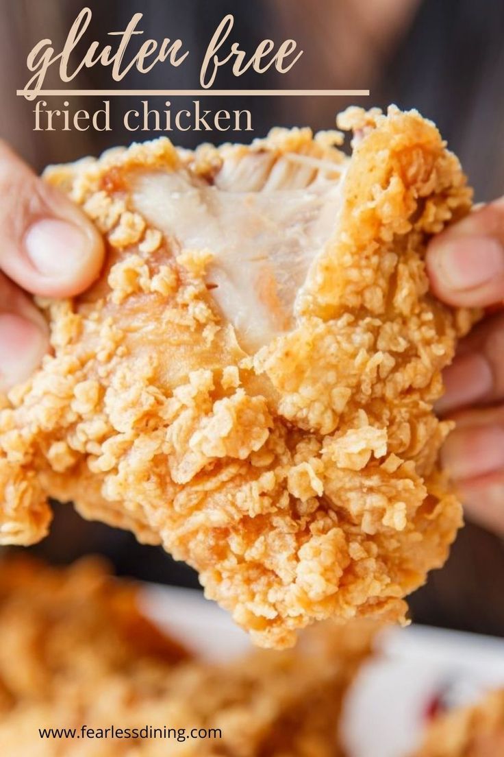 Tearing a piece of gluten free fried chicken in half. Popeyes Spicy Chicken Recipe, Gluten Free Fried Chicken, Fried Chicken Batter, Cooking Fried Chicken, Oven Fried Chicken Recipes, Fried Steak Recipes, Making Fried Chicken, Drumstick Recipes, Gluten Free Recipes Bread