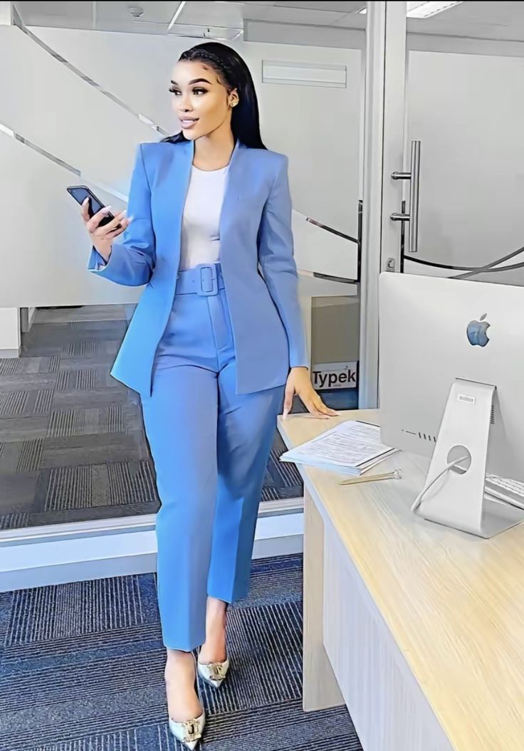 Womens Career Outfits Business Attire, Office Suits For Women Work Outfits, Formal Dresses For Women Office Outfits, Work Suits For Women Office Wear, Classy Suits For Women, Blue Suit Women Outfit, Simple Formal Outfits, Corporate Outfits For Women, Woman Suit Fashion Classy