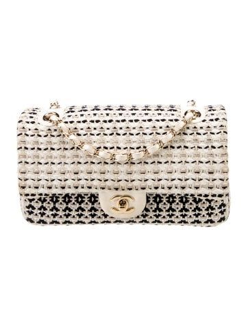 Chanel Shoulder BagFrom the Spring/Summer 2019 Collection by Karl LagerfeldNeutrals TweedTweed PatternGold-Tone HardwareChain-Link Shoulder StrapsLeather Trim Embellishment & Single Exterior PocketGrosgrain Lining & Dual Interior PocketsTurn-Lock Closure at Front Luxury Tweed Shoulder Bag, Luxury White Woven Bags, Luxury Handwoven Shoulder Bag, Designer Tweed Bags For Formal Occasions, Designer Woven Shoulder Bag For Evening, Designer Tweed Shoulder Bag Rectangular, Designer Tweed Rectangular Shoulder Bag, Elegant Beige Tweed Bags, Elegant White Handwoven Bag