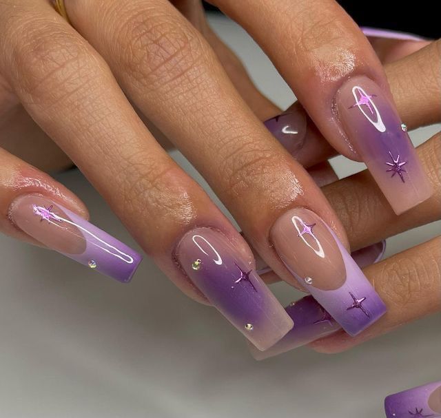 Aesthetic Purple Acrylic Nails, Acrylic Nails Dark Purple Design, Dark Pink And Purple Nails, Airbrush Purple Nails, Nails Ideas Purple Lavender, Trendy Nails Lavender, Nails Purple Light, 15 Nails Ideas Purple, Nails Acrylic Violet