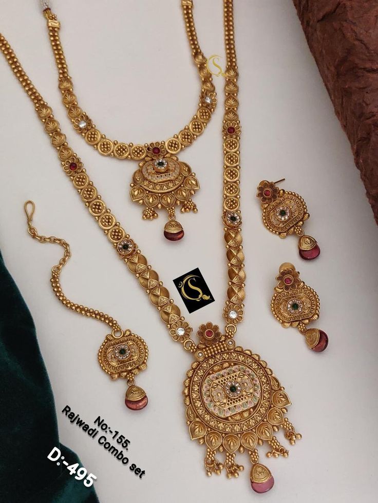 South Temple, South Indian Necklace, South Wedding, Indian Gold Jewellery Design, Samsung Galaxy Wallpaper Android, Temple Necklace, Bridal Jewelry Sets Brides, Unique Gold Jewelry Designs, Unique Gold Jewelry