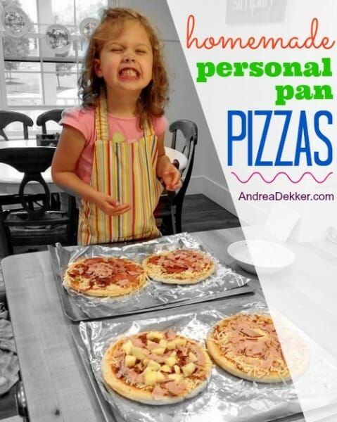 Personal Pan Pizza Recipe, Personal Pizza Recipe, Super Simple Recipes, Kids Pizza Recipes, Kids Pizza Party, Kids Pizza, Kids In The Kitchen, Small Pizza, Pizza Dinner