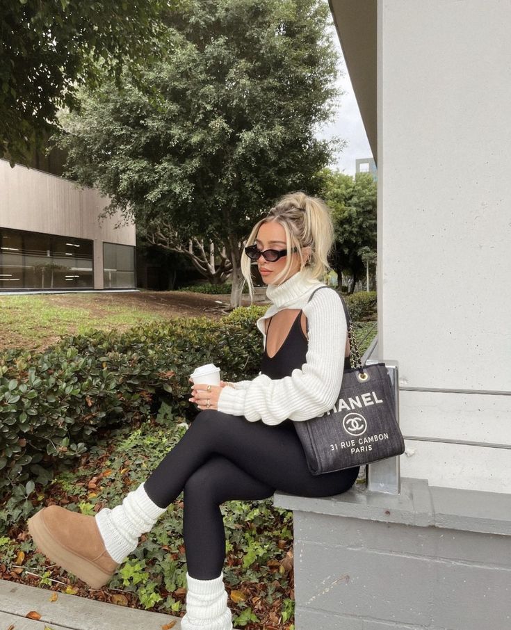 Modele Fitness, Look Legging, Cold Outfits, Fall Fit, Mode Inspo, Autumn Outfit, Outfit Inspo Fall, Fall Fashion Outfits, Winter Fashion Outfits