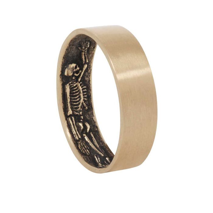 Secret Skellies Band Goth Wedding Ring, Grunge Jewellery, Two Skeletons, Goth Wedding, Dope Jewelry, For Your Eyes Only, Funky Jewelry, Diy Schmuck, Memento Mori