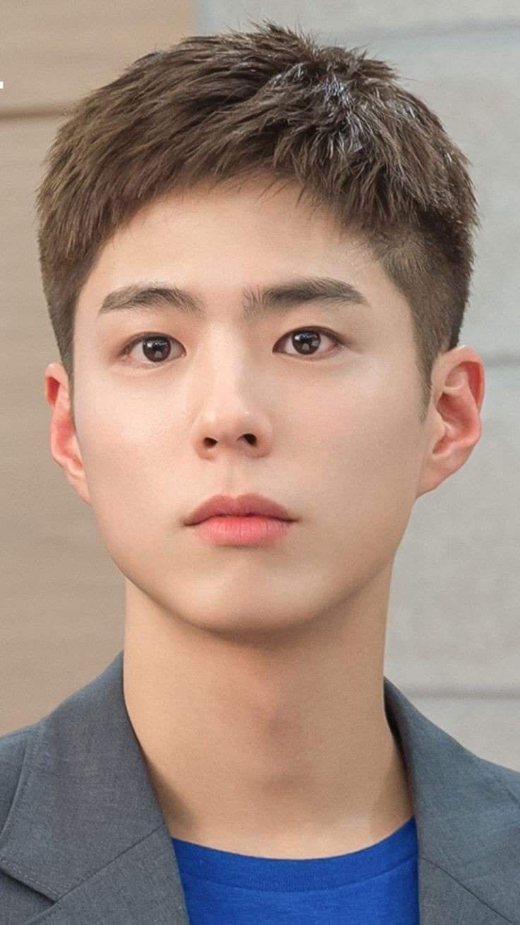 Gum Hairstyle, Traditional Asian Hairstyles, Park Bo Gum Cute, Park Bo Gum Wallpaper, Park Bo Gum Smile, Park Go Bum, Asian Men's Hairstyles, Asian Man Haircut, Korean Short Hair