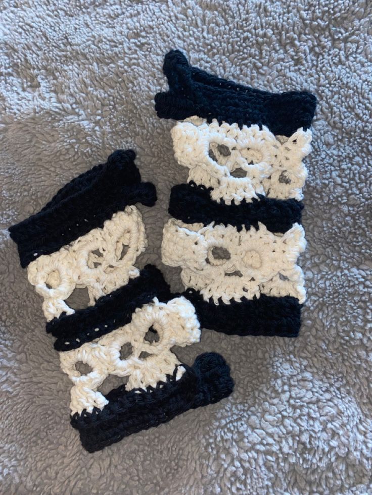 Skeleton, crochet, project, Halloween Emo Crochet Patterns Free, Crochet Skeleton Vest, Skeleton Crochet, Crochet Skeleton, Crochet Skeleton Corset Tutorial, Crochet Skull Bag, Emo Crochet, Crochet Skeleton Corset, Skull Gloves