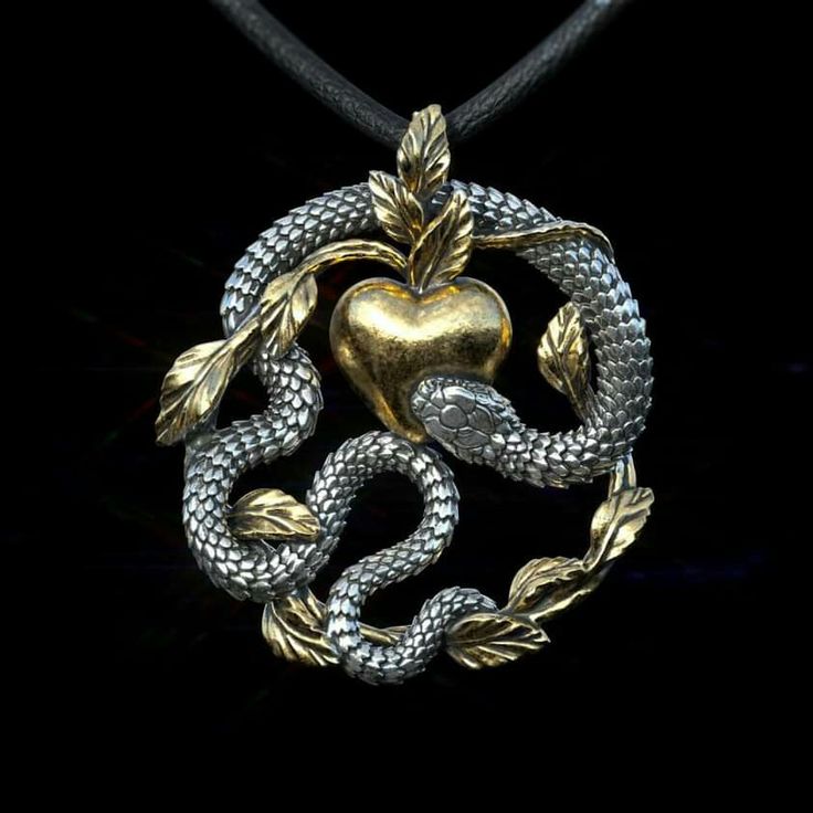 Slytherin Jewelry, Serpent Jewelry, The Serpent, Script Writing, Green Heels, Clothing Pieces, Snake Jewelry, Fantasy Jewelry, 가을 패션