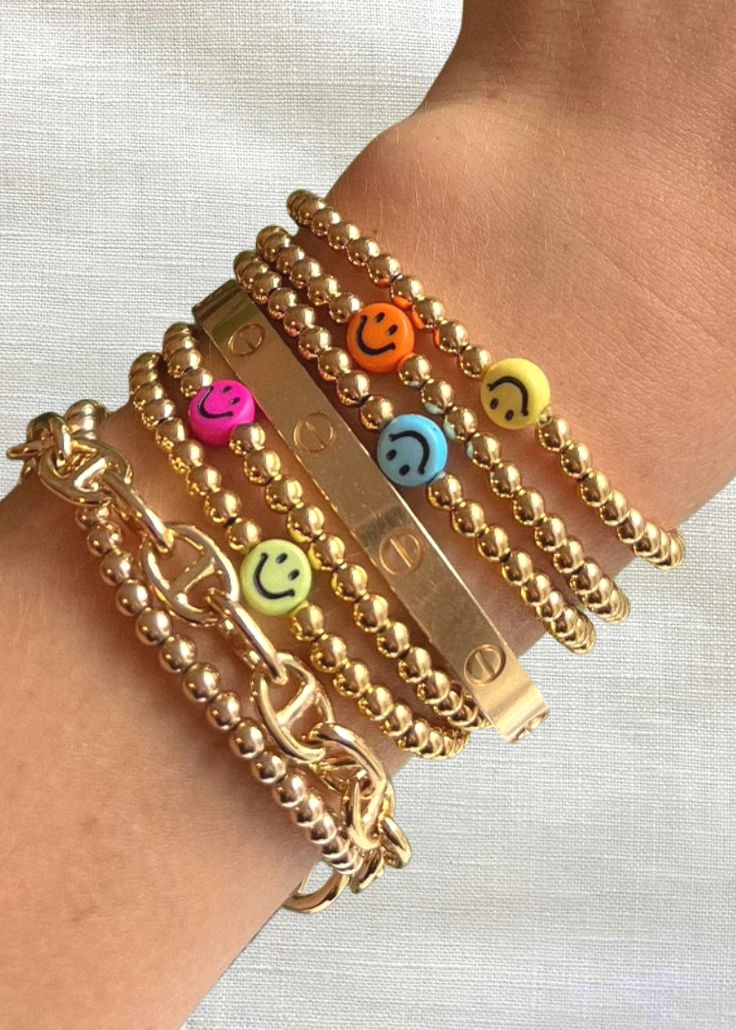 18K gold plated smiley bead bracelets Gold Jewelry Preppy, Teen Jewelry Trends, Pretty Stacks, Sweatpants Cute, Preppy Accessories, Stacked Bracelets, Preppy Bracelets, Bracelet Stacks, Bracelet Inspo