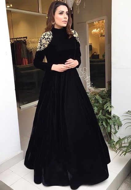 Pinterest • @KrutiChevli Velvet Gawon Design, Plain Black Gown Indian, Eastern Black Dress, Black Gown Indian Wedding Dresses, Black Dress Outfit Party Indian, Velvet Maxi Dress Pakistani, Velvet Gown Indian, Velvet Dress Designs Gowns, Velvet Gown Design