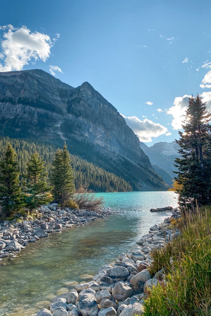 Lake Louise, Alberta, Canada Canada Beautiful Places Nature, Canada Aesthetic Calgary, Canada Alberta Calgary, Canmore Alberta Aesthetic, Canada Trip Aesthetic, Canada Nature Aesthetic, Beautiful Countries To Travel, Calgary Canada Aesthetic, Bamf Canada