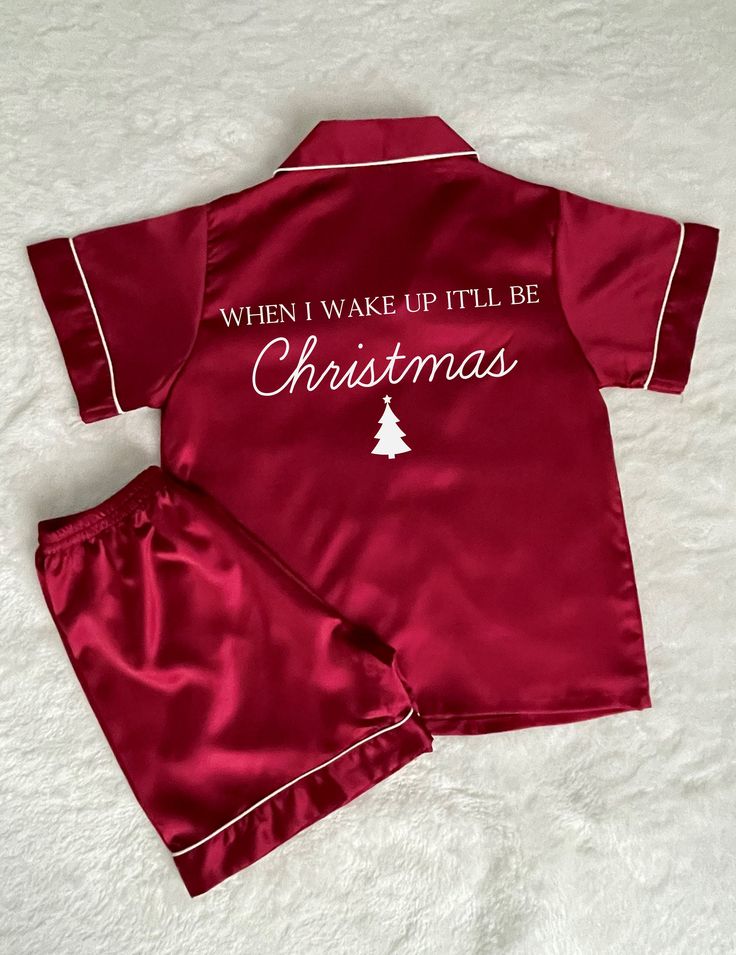 **PYJAMAS ORDERED BEFORE 18th DECEMBER WILL ARRIVE IN TIME FOR CHRISTMAS** Payment plans now available for large orders!! Contact us for more details!! Luxurious Christmas Satin PJs! A beautiful personalised keepsake gift. You'll receive One Pair of Personalised Satin Pyjamas Featuring a short sleeved button up top and matching short bottoms. Kids Size XS - age 3-4 S - age 5-6 M - age 7-8 L - age 9-10 XL - age 11-12 Add the following details in notes to seller Name for personalising Ladies sizes Personalised Christmas Pyjamas, Christmas Pjs Aesthetic Family, Pjs Christmas, Christmas Family Pjs, Cute Christmas Pjs, Christmas Pyjamas, Kids Christmas Pjs, Personalized Christmas Pajamas, Family Photo Outfits Winter