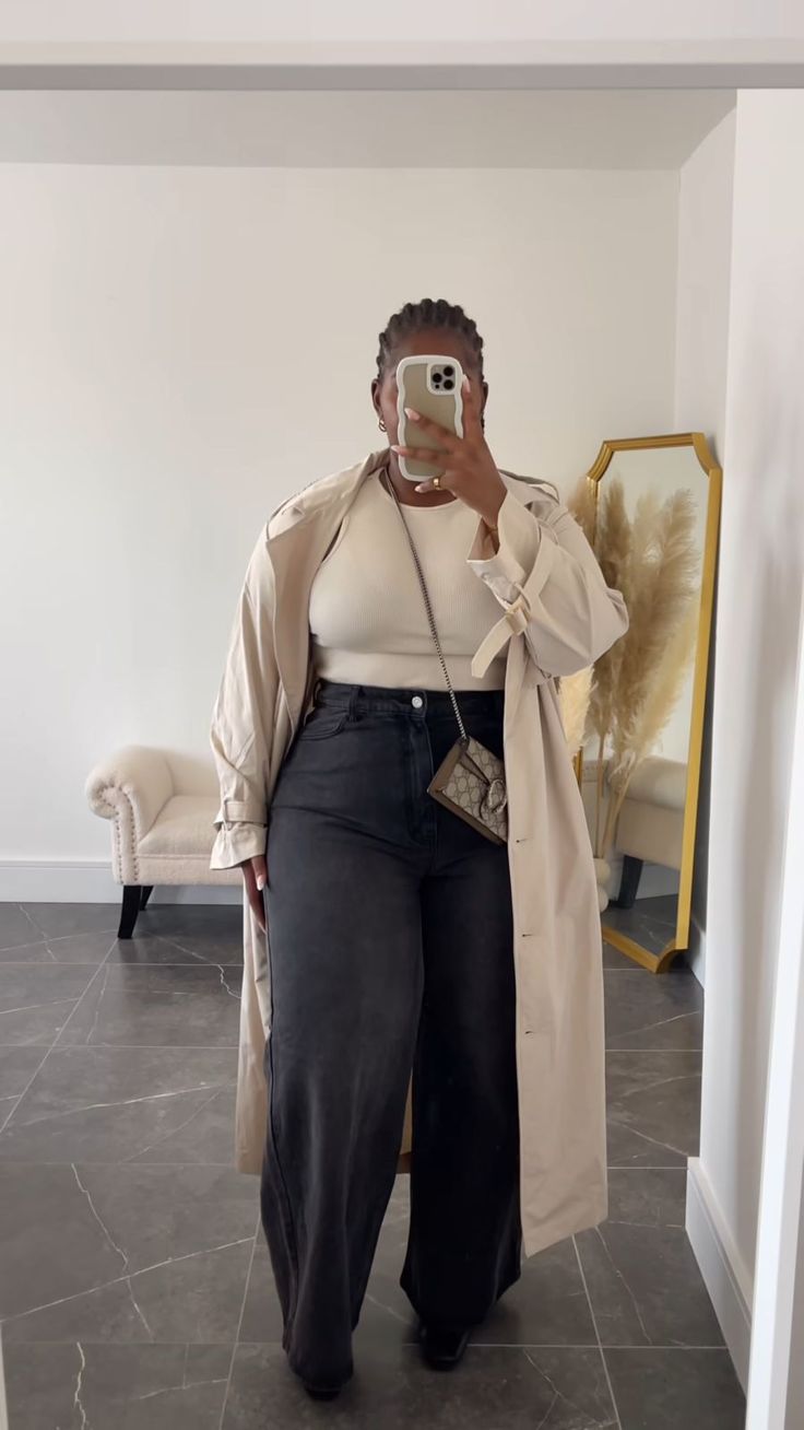 Petite Plus Size Outfits Classy, Samantha Kash Outfits, Outfits For School Baggy, Clothes Aesthetic Baggy, Classy Outfits Plus Size, How To Style Jeans, Plus Size Outfits Black Women, Outfits Baggy Pants, Jeans Outfit Baggy