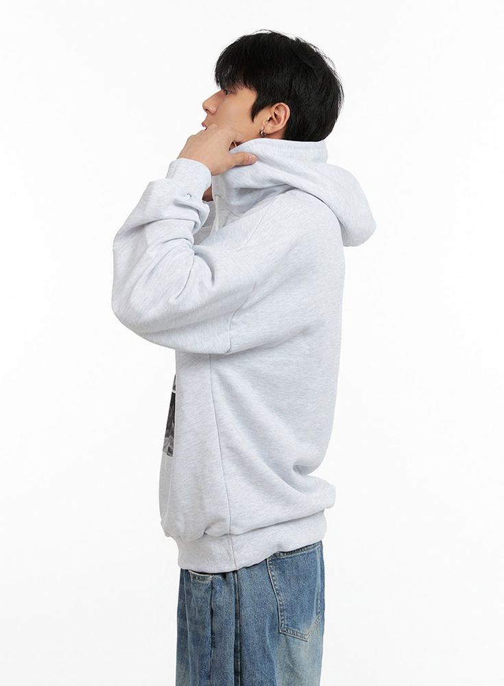 Product Detail Style : Casual Occasion : Back to school Type : Men, Sweat Detail : Hood Print : Graphic Material : Cotton Sleeve : Long sleeve Neck : Hood Fit : Loose fit Cotton100 Color : Light gray, Black Made in Korea Model Size Model is wearing size M/L and the color Light gray. Height : 6'0" | 184cm / Top : L / Bottom : XL (32 inch) .prddescription table, .prddescription td, .prddescription th { border : 1px solid black; border-collapse : collapse; padding: 10px; } Size(Inch) Size Shoulder Gray Hoodie With Pockets For Streetwear, Urban Hooded Hoodie In Athletic Heather, Hip Hop Style Gray Streetwear Outerwear, Hip Hop Style Gray Outerwear For Streetwear, Heather Grey Long Sleeve Hoodie With Pockets, Urban Gray Long Sleeve Sweater, Gray Streetwear Sweatshirt With Pockets, Hip Hop Style Gray Outerwear, Hip Hop Style Winter Sweatshirt For College