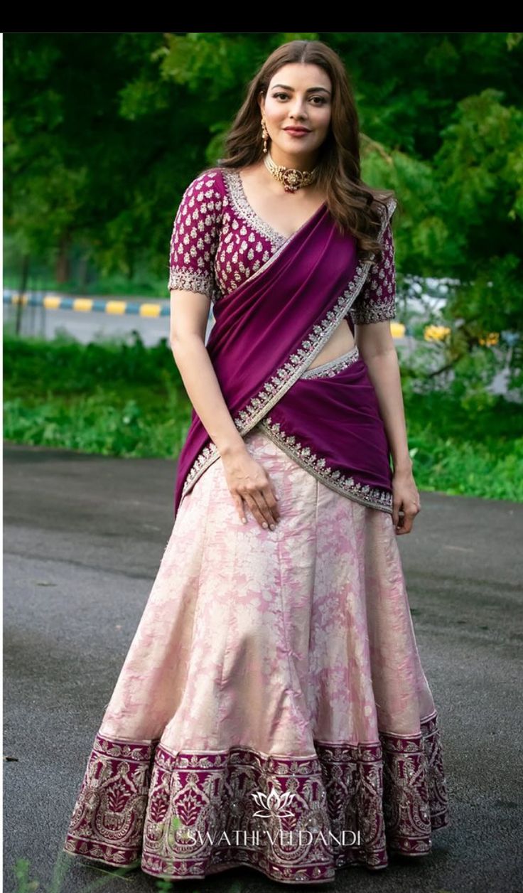 Fancy Langa Voni Half Saree, Half Saree Designs South Indian Pattu, Hindu Wedding Bridesmaids, South Indian Lengha, Lavender Half Saree, Langa Voni Designs, Fancy Half Sarees, Half Saree Designs Simple, Half Saree Designs South Indian