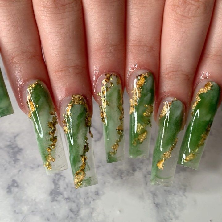 Jade Gold Nails, Green Jade Nails, Jade Nails Acrylic, Jade Green Nails Acrylic, Jade Nails Designs, Jade Green Nails, Green Nails Acrylic, Nail Design Glitter, Jade Nails