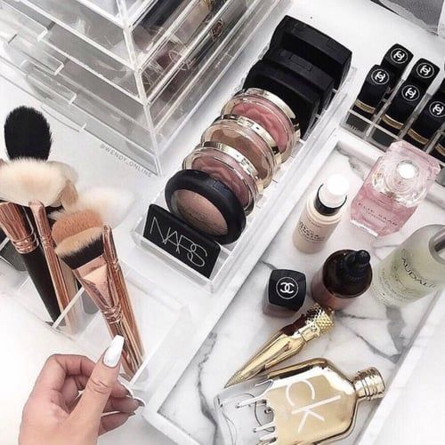 Skincare Blogger, Pretty Makeup Looks, Beauty Storage, High End Makeup, Makeup Blogger, Makeup Blog, Luxury Makeup, Blair Waldorf, Drugstore Makeup