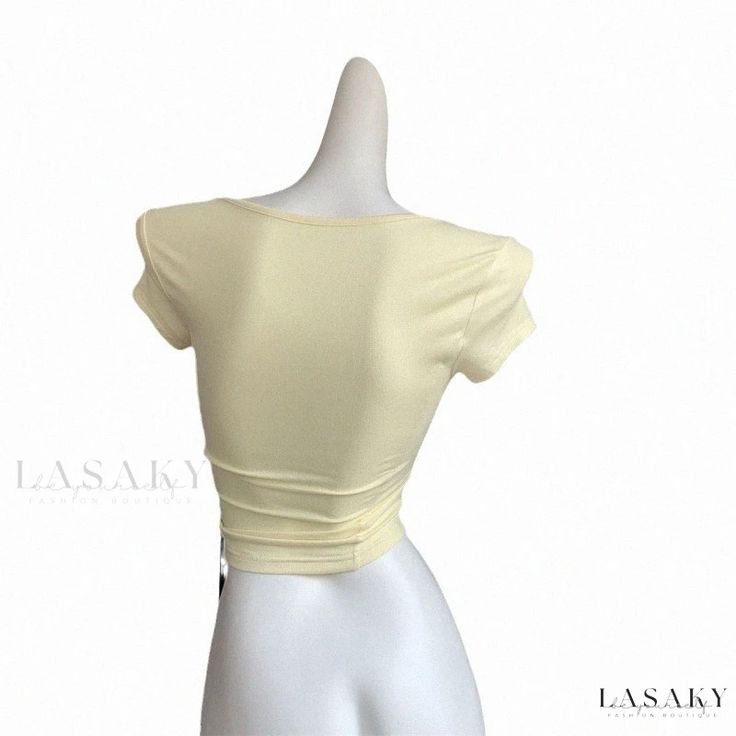 Lasaky - Stylish Short-Sleeve Top with Sexy Large Collar and Slim Fit, Perfect for Manga Enthusiasts Fitted Crew Neck Crop Top For Party, Fitted Casual Crop Top For Party, Casual Fitted Crop Top For Parties, Yellow Fitted Crew Neck Top, Solid Color Fitted T-shirt For Spring, Solid Color Summer Party T-shirt, Fitted Solid Color Blouse For Summer, Fitted Solid Color Summer Blouse, Fitted Crop Top T-shirt For Night Out