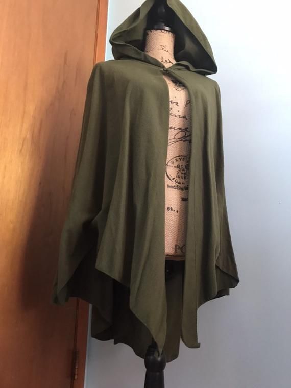 Hooded Capes, Cloak With Hood, Elf Adventurer Outfit, Ren Faire Cloak, Summer Cloak, Robin Hood Outfit, Cloak Ideas, Cloaks Hooded, Fantasy Hooded Cloak