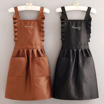 Description:Since this kitchen apron is designed with dual pockets, it can hold your phone and other small belongings easily. And it features an adjustable waist tie design that can meet multiple needs. Designed with wavy edges and letters, this kitchen apron has a simple and stylish appearance. Besides, it has good dirt resistance which can protect your clothes well. It is constructed of cotton material. The length of this product is 90cm and width is 70cm. It is suitable for home, restaurant, Princess Aprons, Fashion Apron, Sewing Easy, Lace Apron, Clean Cooking, Cute Aprons, Work Uniforms, Womens Aprons, Apron Pockets