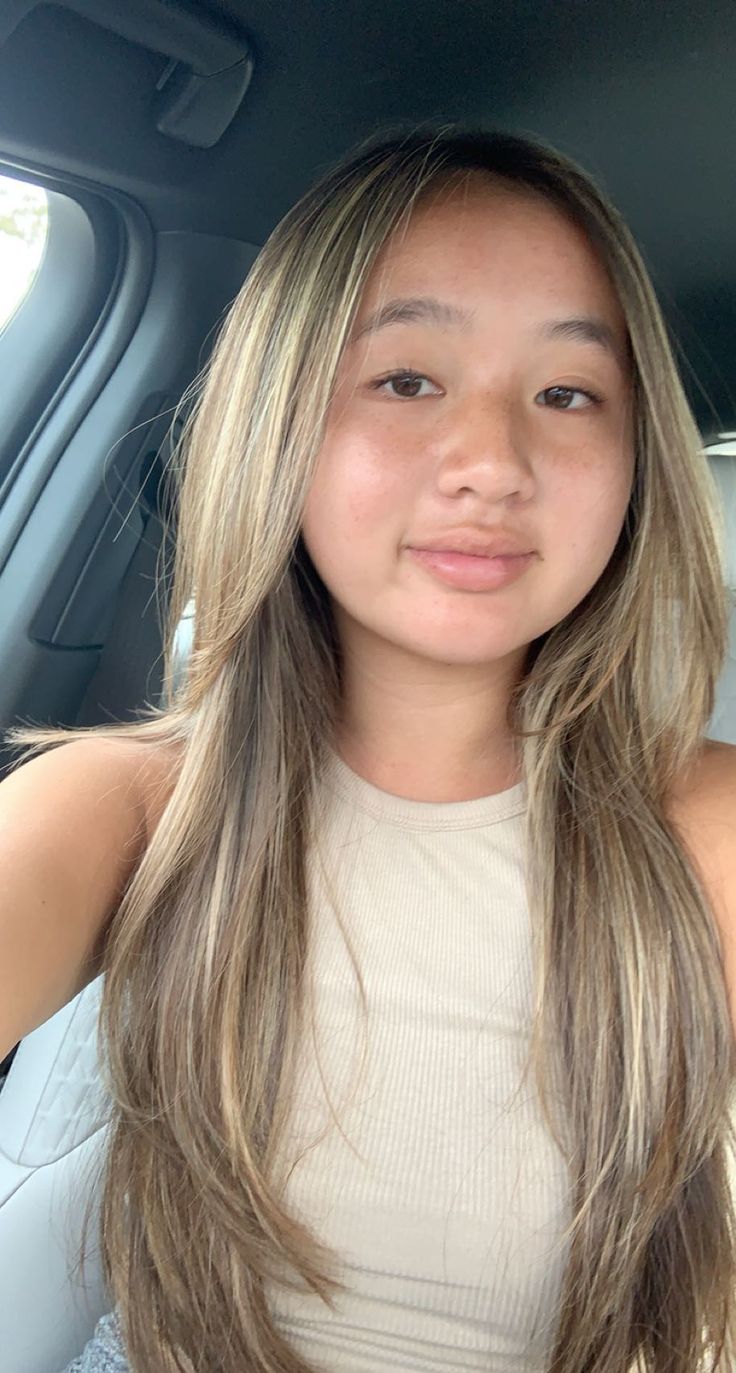 Lived In Blonde Asian Hair, Honey Blonde On Asian Hair, Asian Brown Blonde Hair, Ash Blonde On Asian Hair, Honey Blonde Balayage Asian Hair, Asian Blonde Highlights Balayage, Blonde Hair For Tan Skin Tone, Light Hair Asian, Caramel Balayage Asian Hair