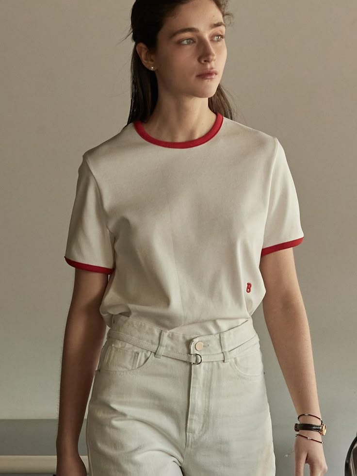 Casual t-shirts that made of cotton blended fabric. Featuring the contrast color design at neckline and sleeve hems that made of ribbed fabric. The 'B' embroidery at front is also accentuated. Style with various bottoms like denim jeans, skirts, or shorts. - Rounded neckline and short-sleeved design- Contrast color design at neckline and sleeve hems- Ribbed trim at neckline and sleeve hems- 'B' embroidery at front- Comfortable and relaxed silhouette Sports Attire, Sewing Shirts, Blue Jeans Crafts, Jean Crafts, Clothing And Textile, Rounded Neckline, Blue Tshirt, Ribbed Fabric, Trouser Pants