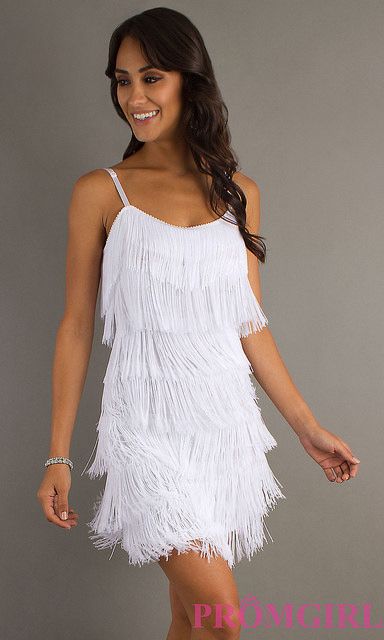 photo Latin Dance Dresses Costumes, Estilo Charleston, White Fringe Dress, Gaun Koktail, Cocktail Dress White, Silver Cocktail Dress, Junior Prom Dresses, White Fringe, Latin Dance Dresses