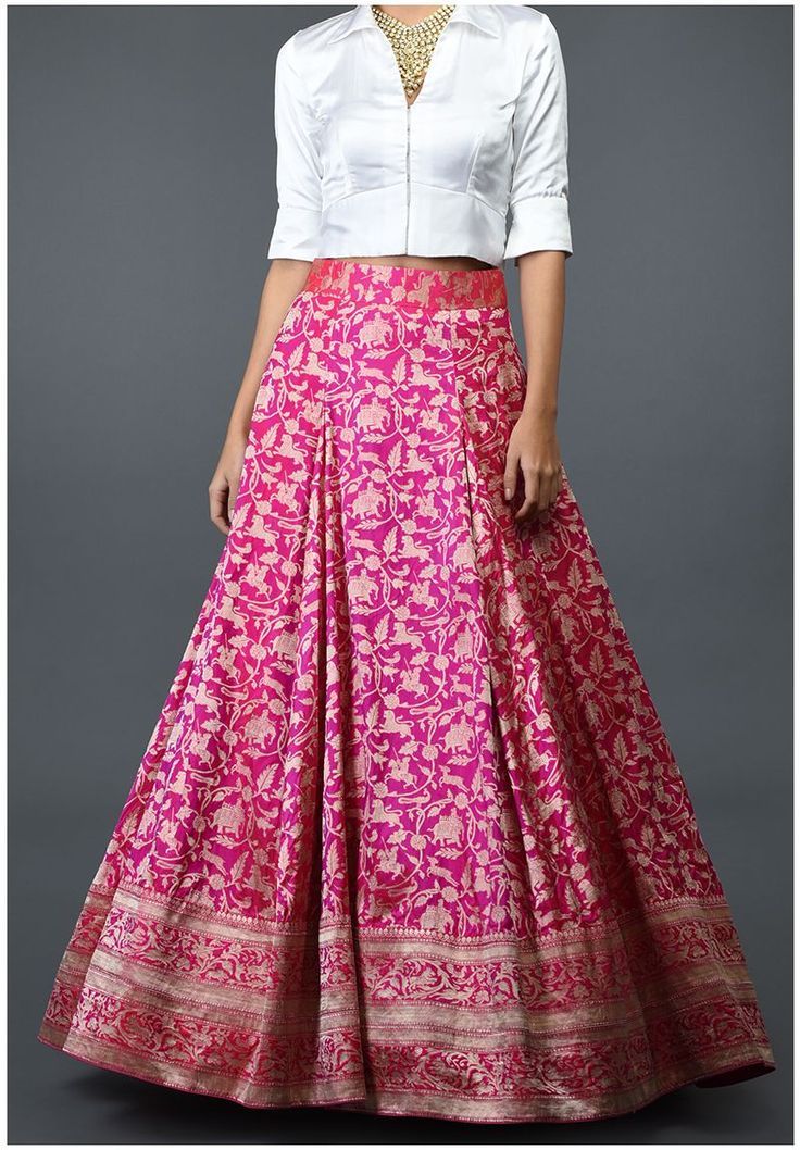 Skirt Dresses Indian, Long Skirt With Shirt, Shirt And Long Skirt, Crop Tops And Skirts, Banarasi Skirt, Long Blouse Designs, Dresses Indian Wedding, Indian Outfits Lehenga, Cool Outfit Ideas