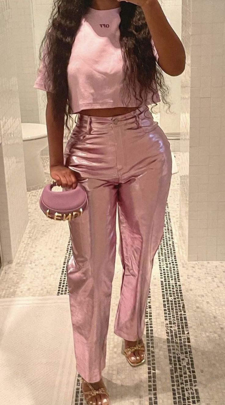 Valentines Outfits For Women 2024, Pink Club Outfits Black Women, Pink And Denim Outfit Black Women, Nicki Concert, Girls Fasion, Outfits Black Women, Cute Birthday Outfits, Birthday Brunch, Denim Wear