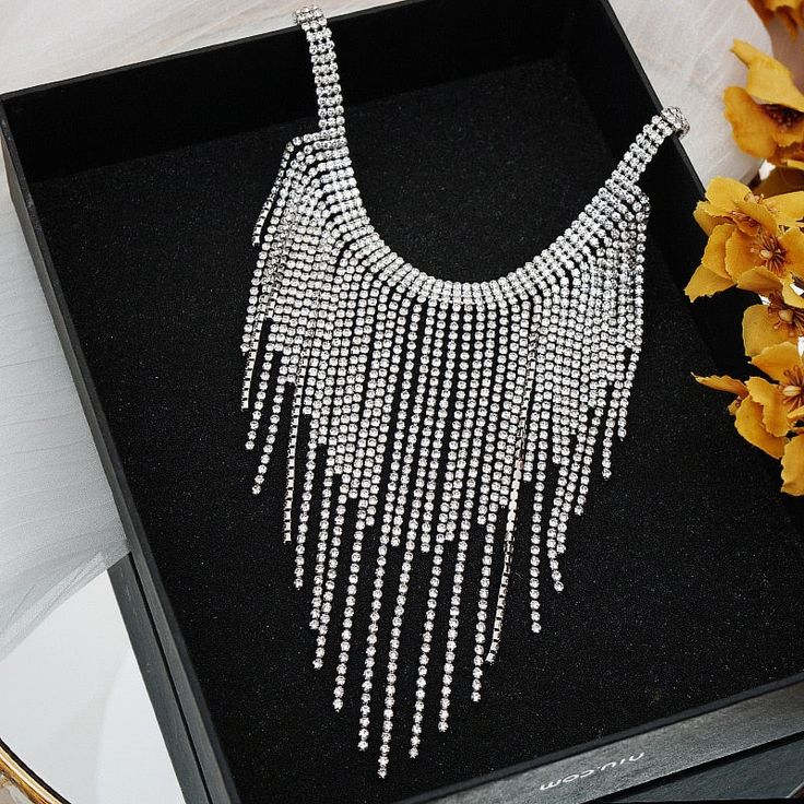 Rhinestone necklace-Luxury Full Long Tassel Choker Necklace for Women Rhinestone Jewelry Bohemian Geometric Crystal Statement Necklace Collar type: Necklace style: Women's,Simplicity sculpt: Geometric type Suitable for gift giving occasions: Wedding, Tourism Commemoration, Staff Welfare Style: Classic Shape\pattern: Geometric Production No: JXJL0185021022 Product category: Collar ornament Popular element: Rhinestone, tassel, geometry Packing: Independent packaging Origin: Mainland China Occasion: Party Necklace Type: Chains Necklaces Model Number:3256805074008952 Silver Crystal Rhinestone Fringe Necklace, Glamorous Rhinestone Fringe Jewelry Gift, Glamorous Crystal Necklaces With Rhinestone Fringe, Elegant Rhinestone Dangle Necklace With Chain, Glamorous Rhinestone Fringe Jewelry For Gifts, Elegant Rhinestone Dangle Necklace, Party Long Rhinestone Necklace With Adjustable Chain, Crystal Jewelry With Rhinestone Fringe As Gift, Crystal Rhinestone Dangle Necklace With Bling