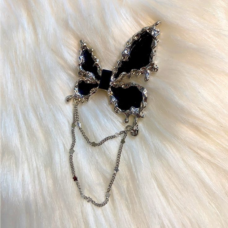 New Black And Silver Color Butterfly Brooch Gothic Formal Jewelry Brooch, Gothic Brooch Jewelry For Parties, Gothic Party Brooch Jewelry, Black Metal Brooch Jewelry, Black Brooch Pins For Evening, Black Brooch Jewelry Gift, Black Brooch Jewelry As Gift, Black Brooch Jewelry For Gift, Silver Brooch With Chain For Formal Occasions