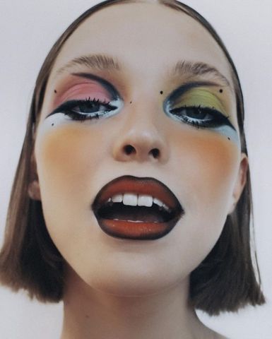 Majestic Makeup, Maquillage Yeux Cut Crease, Clown Core, Funky Makeup, Mekap Mata, Glitter Accessories, Drag Make-up, Graphic Makeup, Smink Inspiration