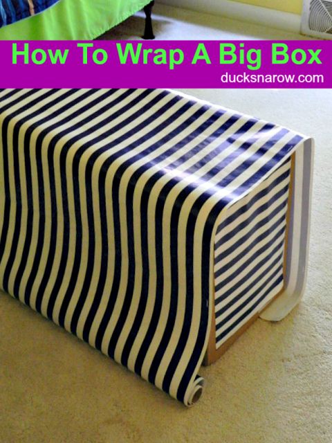 Big box with wrapping paper Packing Big Gifts Ideas, How To Wrap Oversized Gifts, Wrapping A Large Gift, Wrapping Large Presents, Gift Wrap Large Box Ideas, Gift Wrap Big Box Packaging Ideas, How To Wrap Big Gifts, Wrap Big Box Gift, How To Wrap Large Boxes