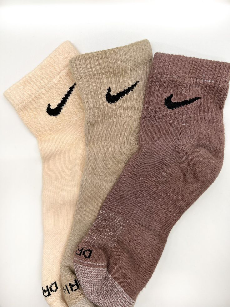 Adult unisex ankle socks. Set of 3 pairs Color: Earth Tones include Sand, Taupe, and Dark Brown Size: adult unisex Nike Ankle Socks, Socks Package, Nude Socks, Brown Socks, Socks Packaging, Nike Brown, Nike Socks, Athletic Socks, Pink Tone