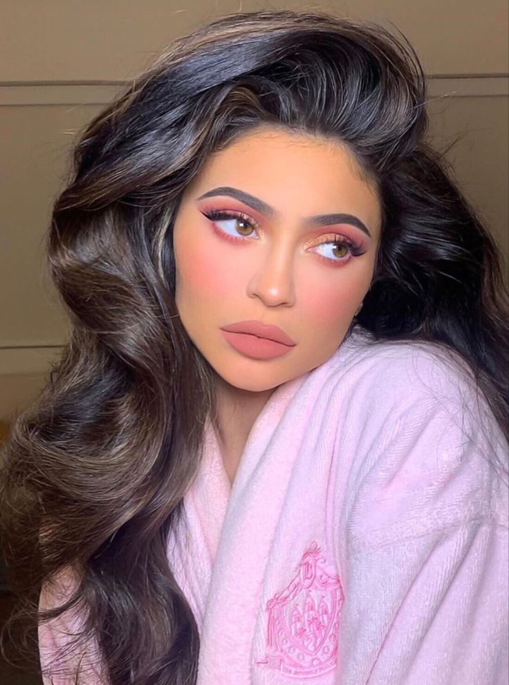 Kylie Jenner Makeup Look, Maquillage Kylie Jenner, Stile Kylie Jenner, Jenner Hair, Look Kylie Jenner, Kylie Jenner Hair, Looks Kylie Jenner, Kylie Makeup, Estilo Kylie Jenner