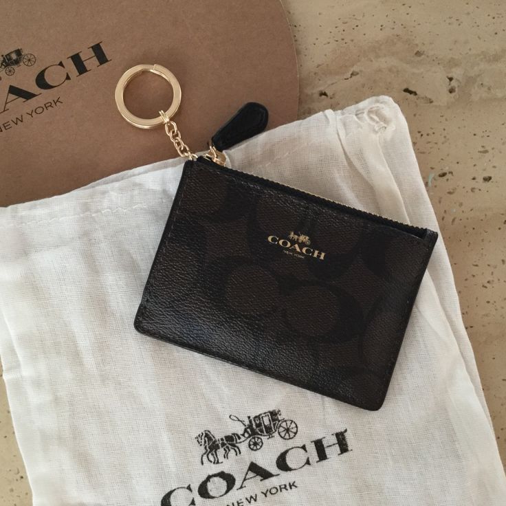 Coach Monogram Leather Key Chain Holder . Measures 3x 2.5 Inches Comes With Dust Bag And Paper Gift Box Coach Monogram, Coach Keychain, Trendy Purses, Bath Body Works Candles, Leather Key Chain, Key Chain Holder, Cute Wallets, Pink Patent Leather, Girly Bags