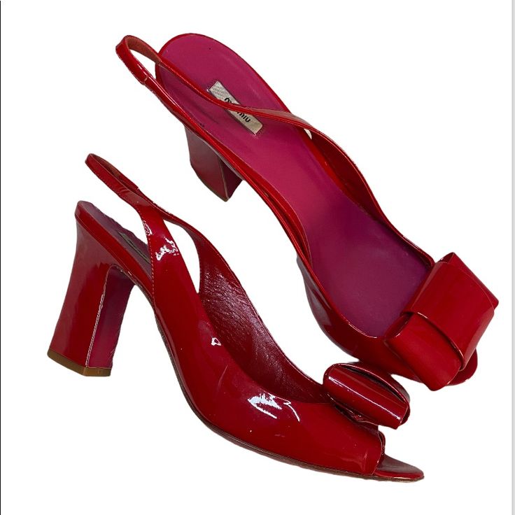 Miu Miu Sling Back Peep Toe Block Heels In Red. Has A Patent Sheen For A Chic Fun Look. Average Use For A Block Heel. Eu Size 40 Us Size 9 4” Heel Height Red Slingback Pumps With 4-inch Heel For Evening, Chic Red Slingback Pumps For Spring, Red Open Toe Slingback Pumps With Sculpted Heel, Red Patent Leather Heels With Sculpted Heel, Red Patent Leather Slingback Pumps With Sculpted Heel, Red Slingback Pumps With Block Heel, Red Slingback Pumps With Sculpted Heel, Red Block Heel Slingback Pumps With Strap, Red Patent Leather Evening Sandals