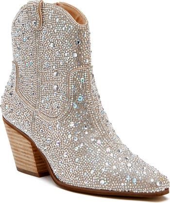 Bedazzled Cowgirl, Fun Outfit Ideas, Cowgirl Ankle Boots, Country Girl Outfits, Short Cowboy Boots, Western Glam, Eras Tour Outfit Ideas, Western Style Boots, Matisse Shoes