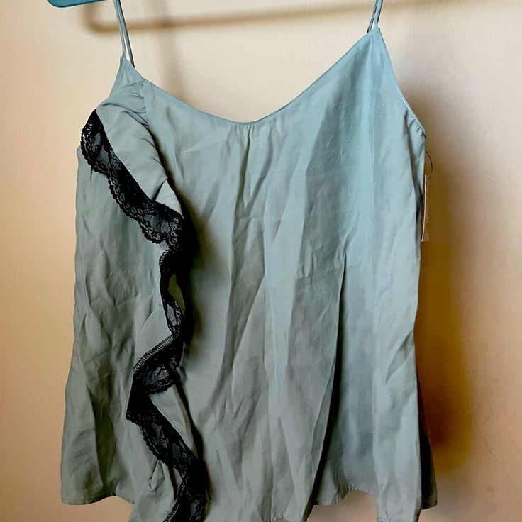 Zara Green Camisole. Size M New. Paid $30 Spring Tank Top For Night Out, Spring Cami Vest Blouse, Spring Cami Vest Top, Green Chic Camisole For Day Out, Spring Camisole With Adjustable Straps, Chic Green Camisole For Day Out, Chic Tank Camisole For Vacation, Summer Camisole With Lace Trim And Tank Straps, Chic Green Tops With Spaghetti Straps