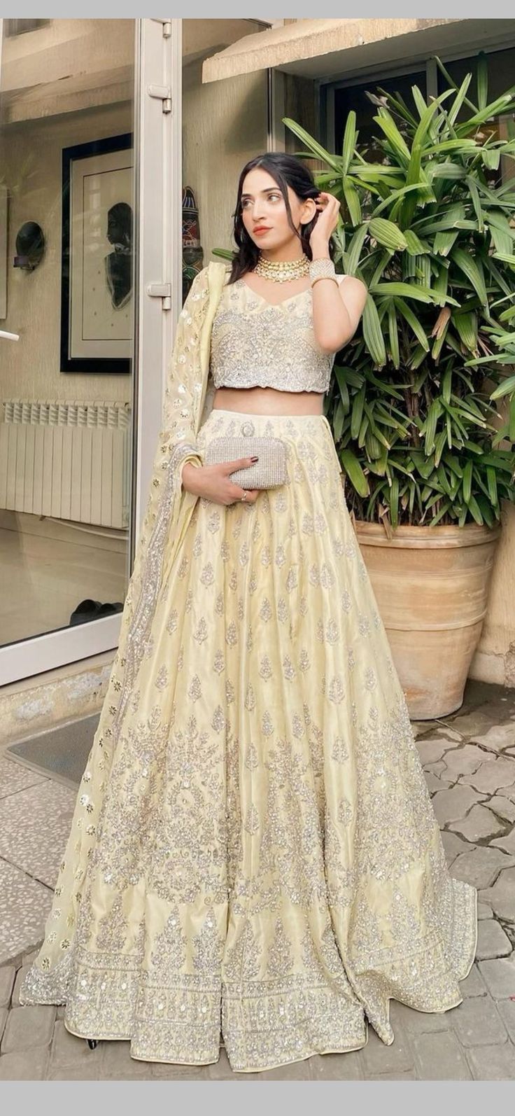 Mehndi Ceremony Outfit For Sister, Lehnga For Grooms Sister, Grooms Sister Wedding Outfit, Lehenga Modest, Pakistani Wedding Outfits Sisters, Modest Lehenga, Mehndi Ceremony Outfit, Elegant Lehenga, Pakistani Lehenga